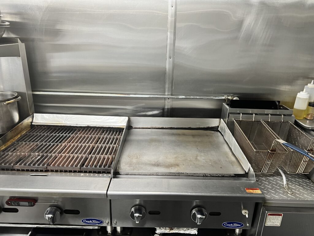 Roam custom food truck build - photo 3