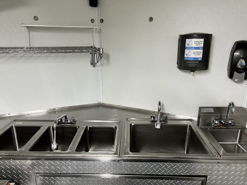 Roam custom food truck build - photo 4